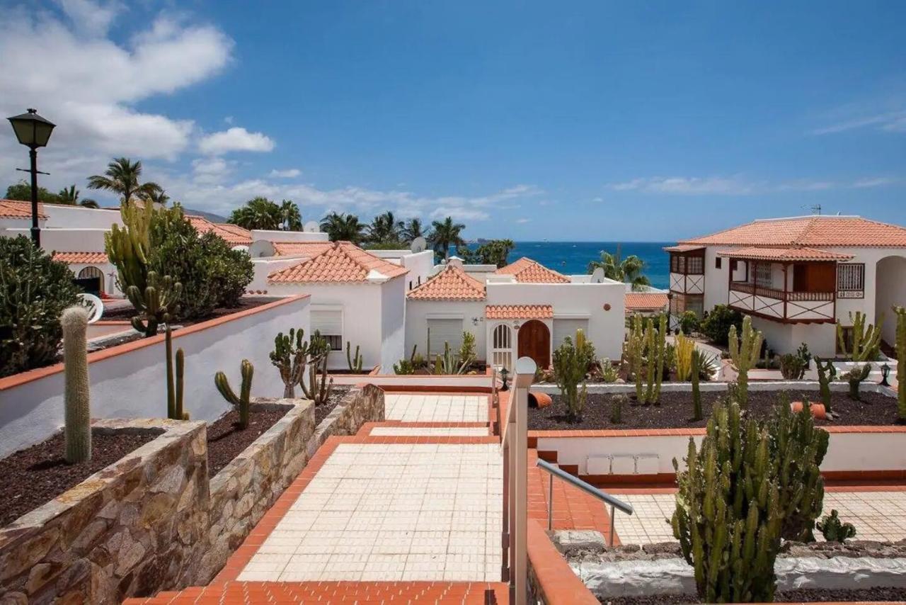 1 Bedroom Apartment For 4 People In Tenerife Costa Adeje  Exterior photo